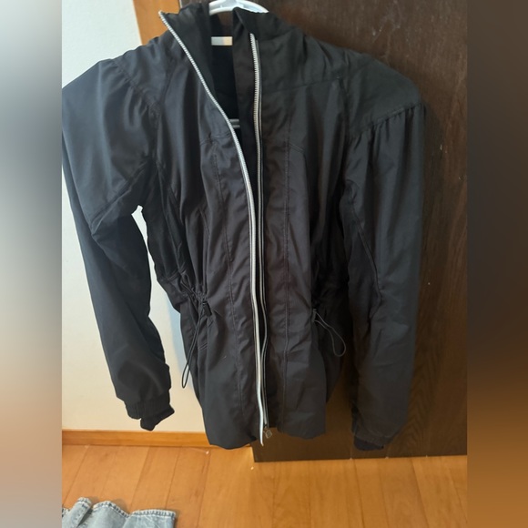 Lulu lemon jacket - Picture 1 of 2